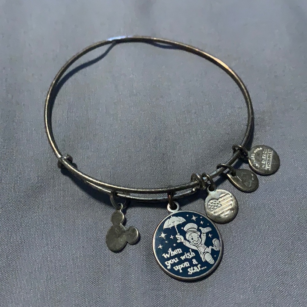 Disney Alex and Ani bracelet✨